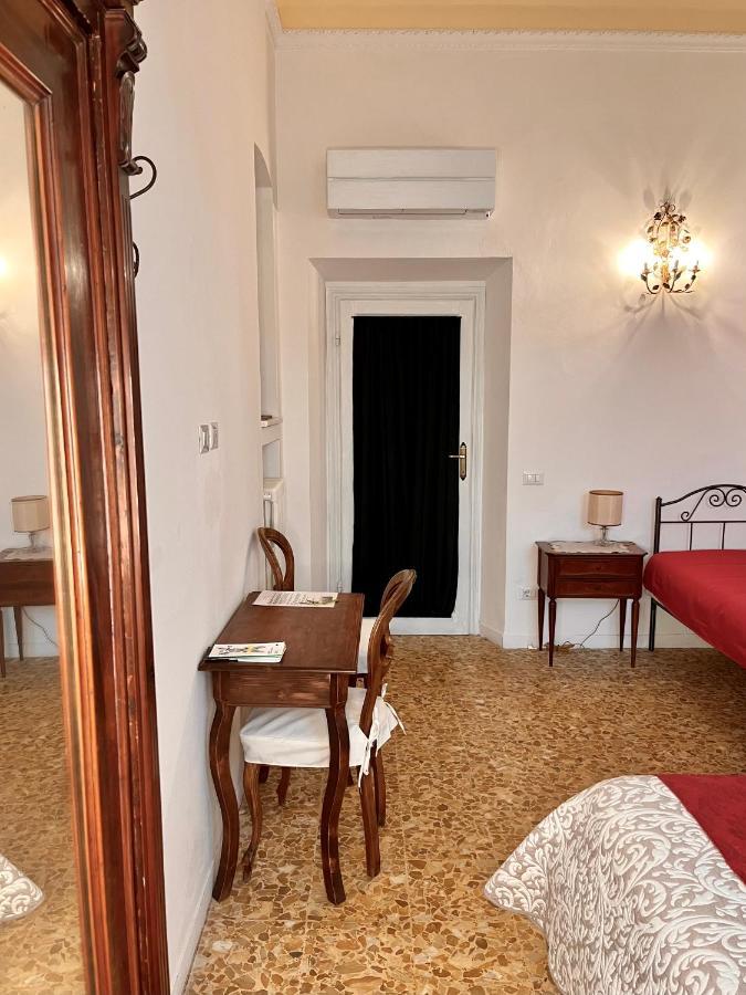 In The Center Of Florence Otel Dış mekan fotoğraf